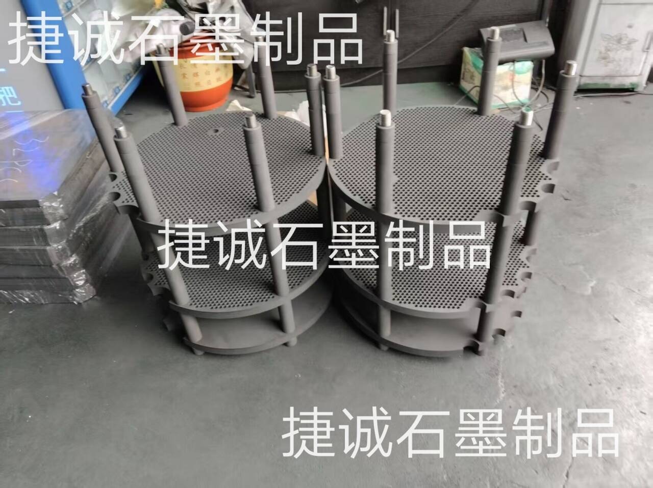 高純度石墨燒結(jié)盤，石墨盤，高純石墨盤，石墨盤加工，推板爐石墨盤，鐘罩爐石墨盤，石墨盤加工廠，石墨盤生產(chǎn)廠家